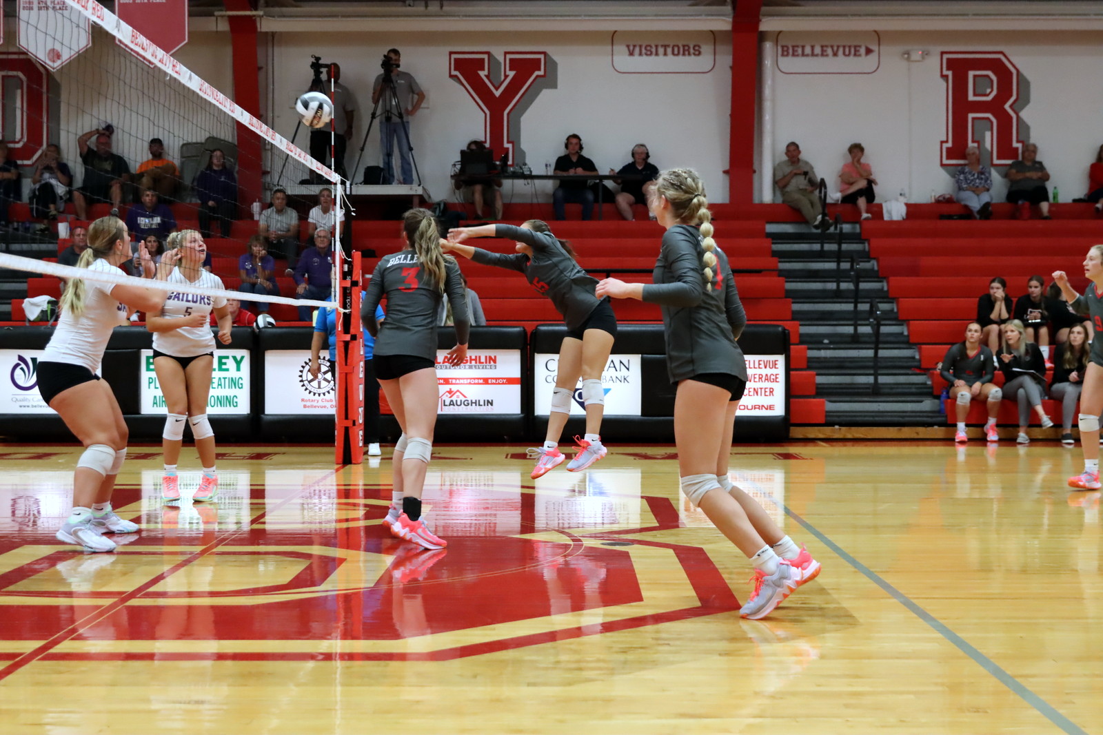 2023-vvbvermilion 0440