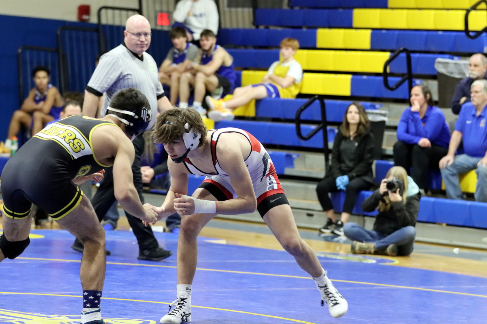 2024-vwrestlingatclyde-0575