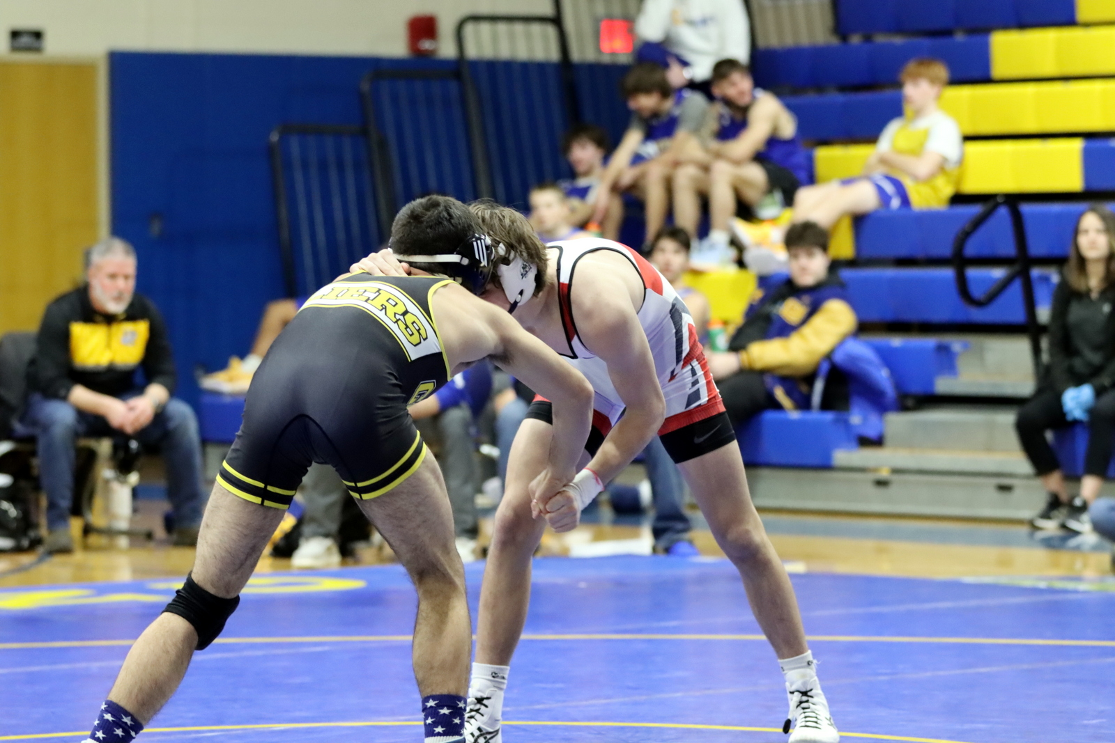2024-vwrestlingatclyde-0594