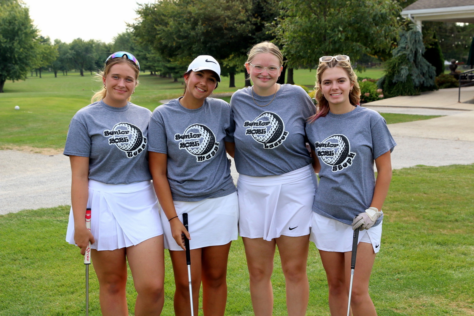 2024-VGGWillardSeniors-0035