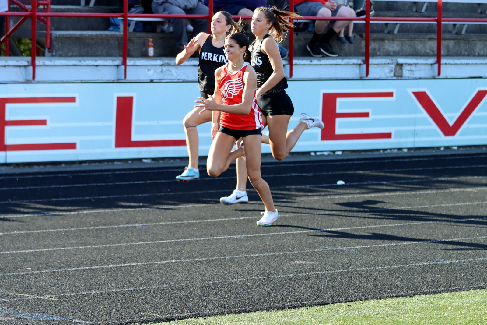 165-2024-trackelks-0720