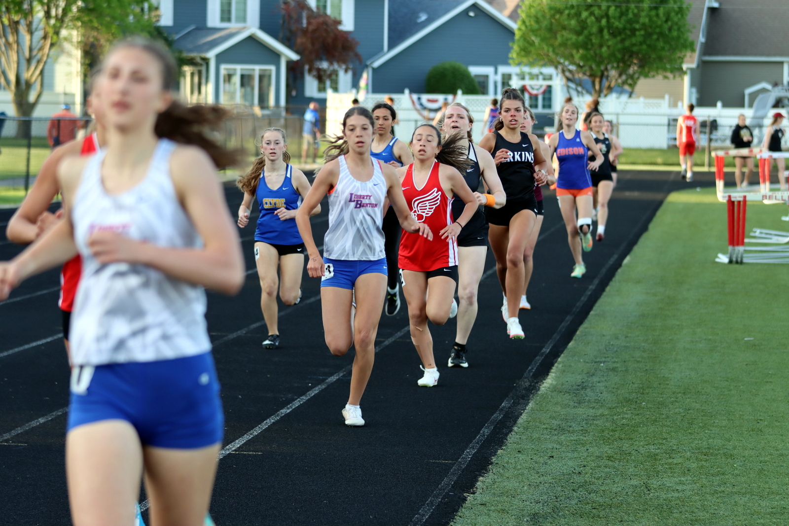 281-2024-trackelks-1294